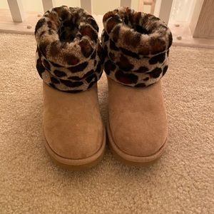 Leopard ugg boots